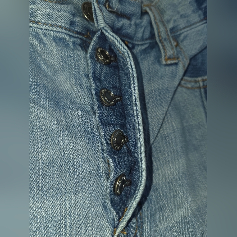 American Eagle Two-Tone Blue Vintage Hi-Rise Jeans Size 8 Regular - Picture 3 of 5